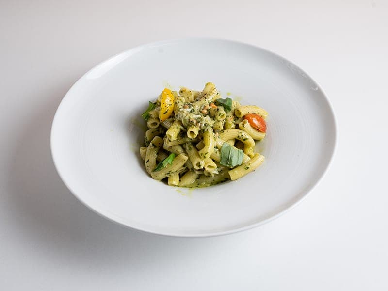 Maccheroni Rigati con Pesto alla Genovese