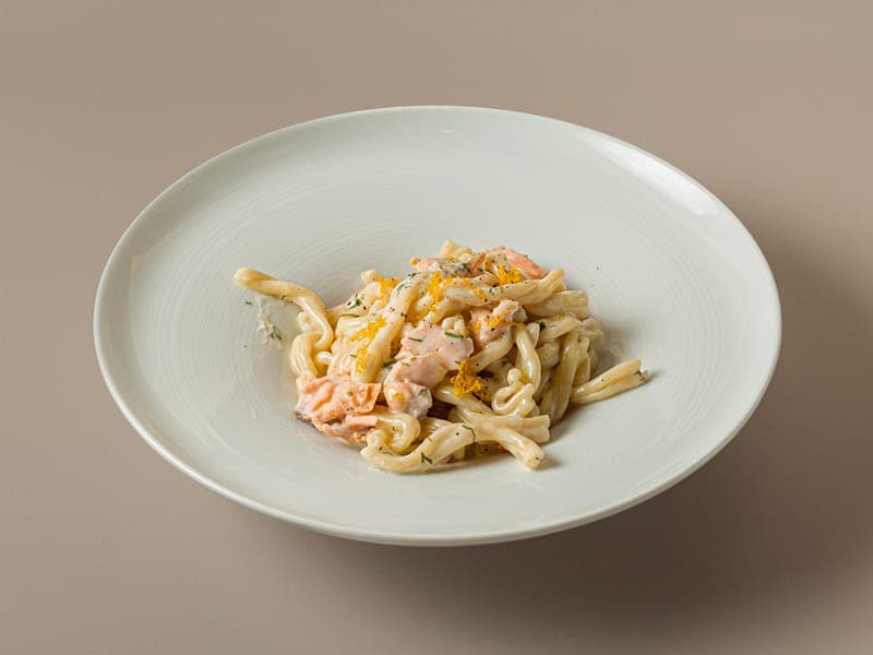 Casarecce με Καπνιστό Σολομό